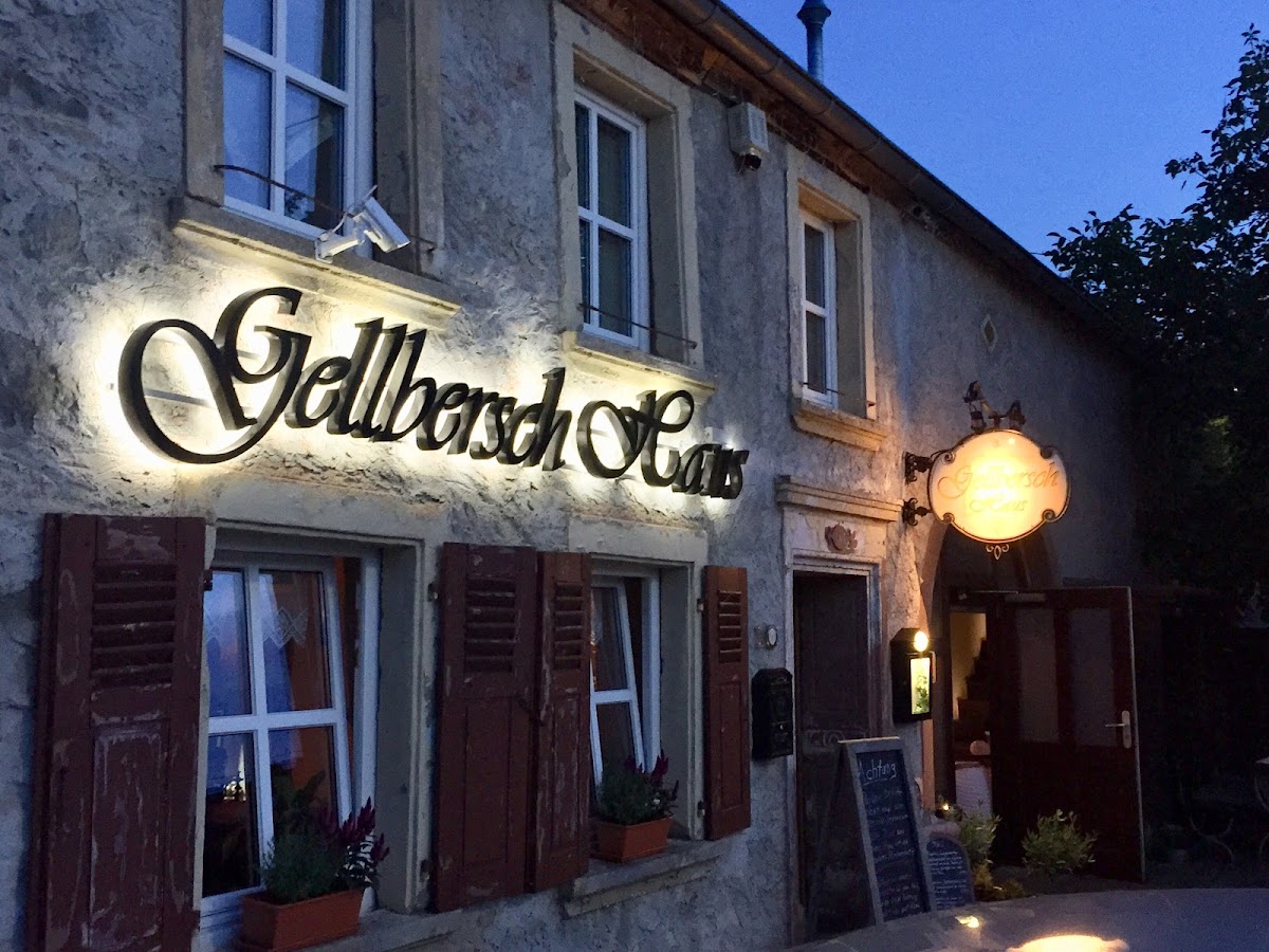 Gellbersch Haus - Hans-Peter Schirra